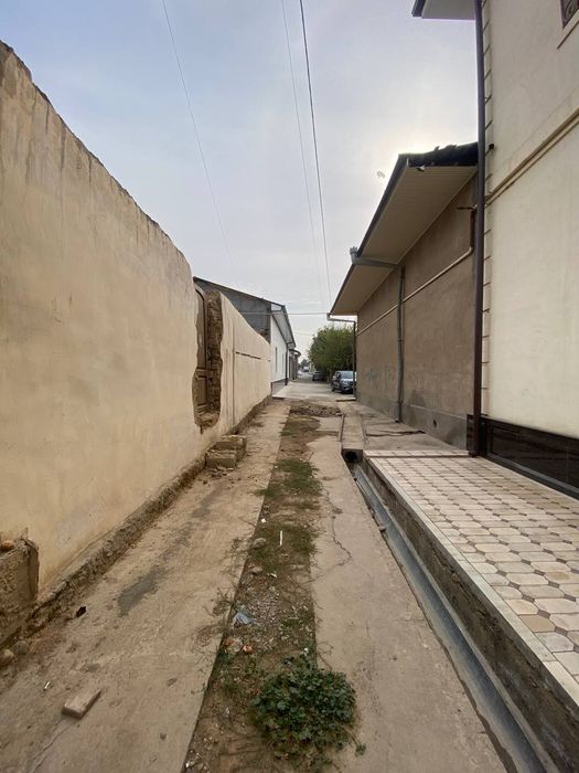 Ohunbobevda 2,9 sotik yer sotiladi srochna Kadastri bor !