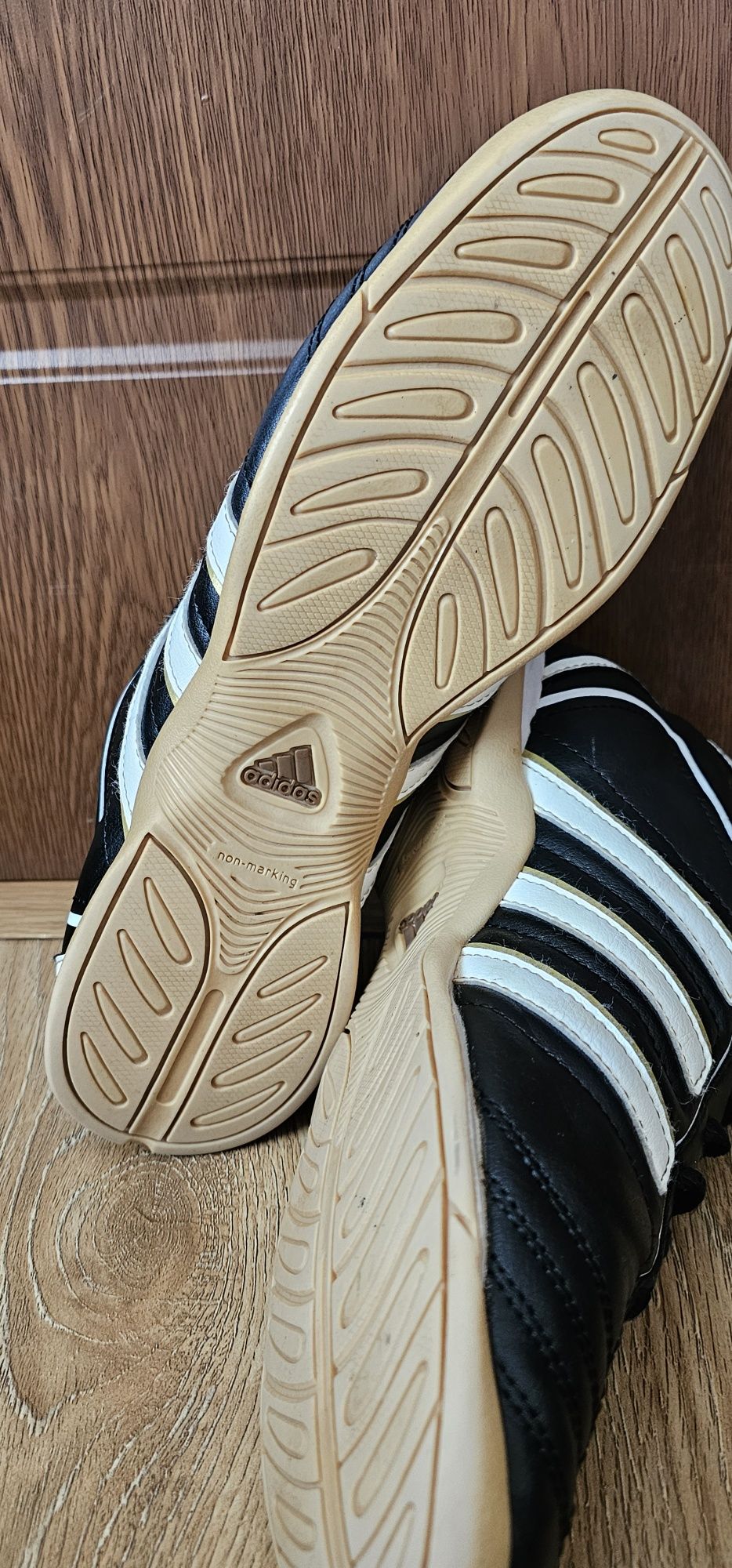 Футболни обувки Adidas