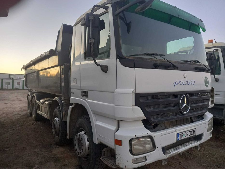 Bascula 8X4 Mercedes