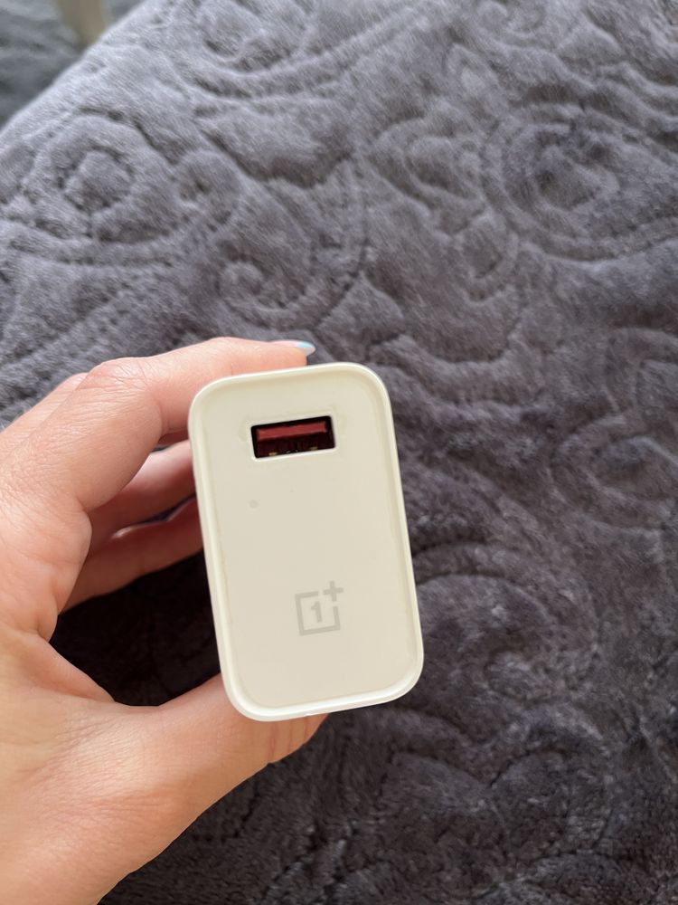 Адаптер за зарядно за OnePlus 30W