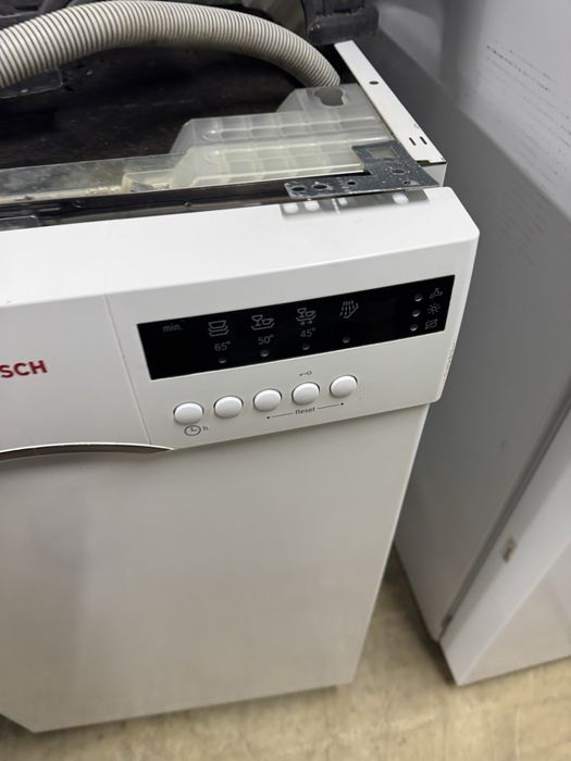 Съдомиялна  Bosch 45см А++ 9 комплекта Germany Гаранция