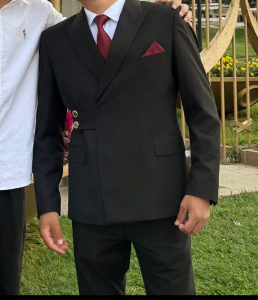 продам костьюм почти новый