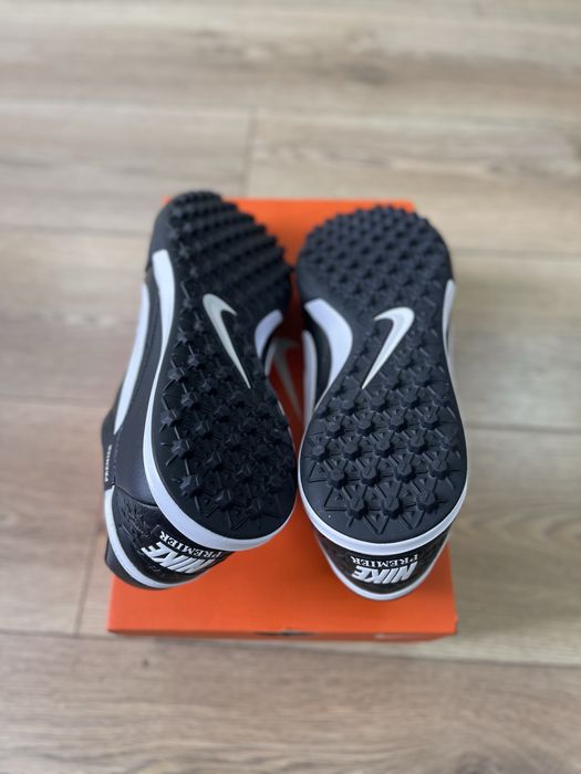 Nike Premier III TF