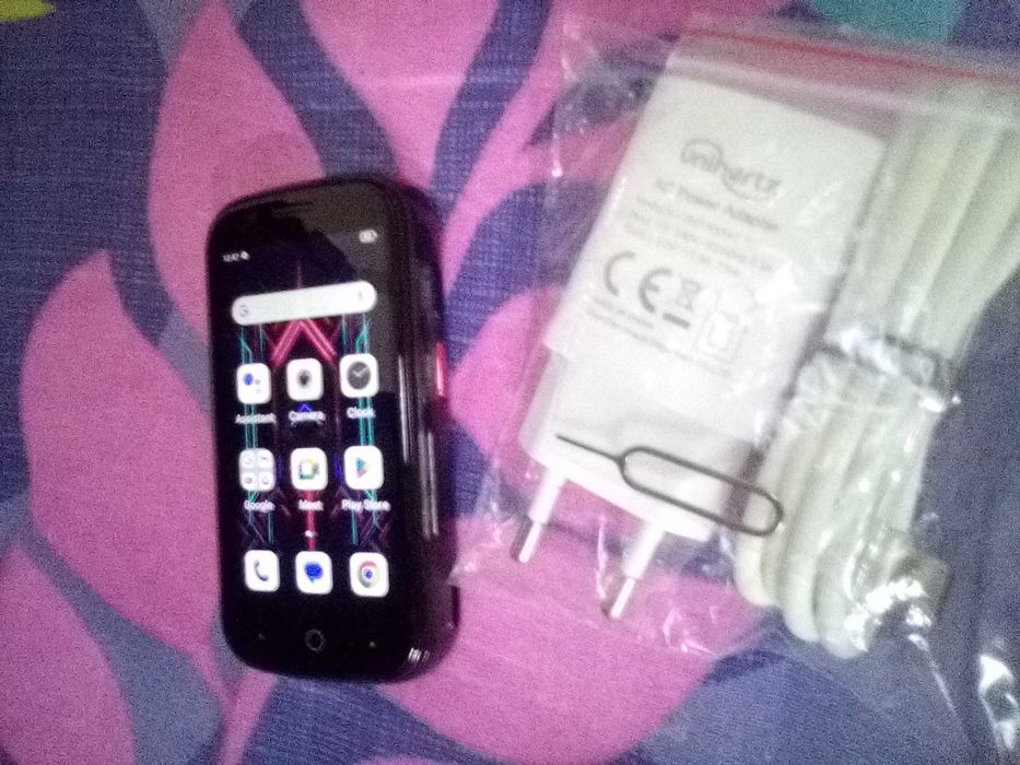 Mini telefon Jally Star black 8GB-256GB Android 13 telefon tiniq