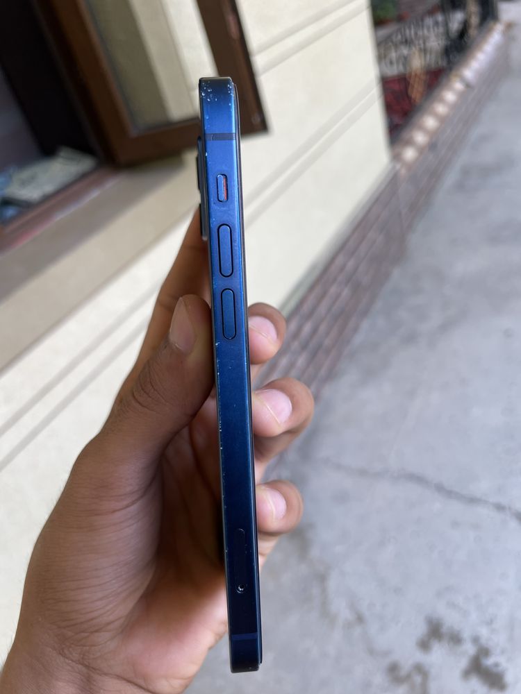 Iphone 12 64gb.
