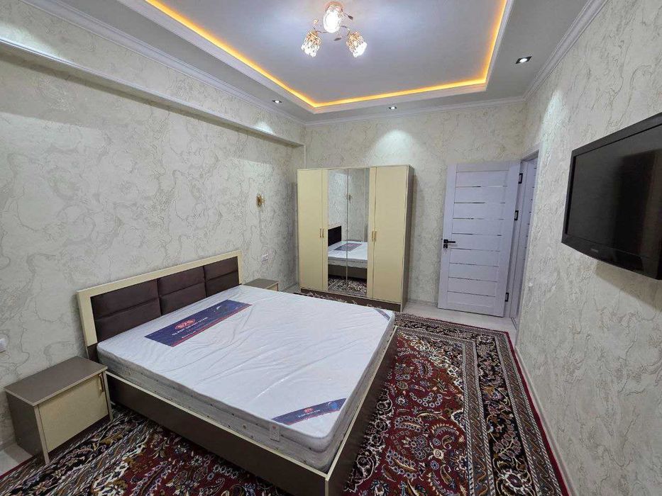 Yakkasaroy 2 xonalik 70kv kvartira topshiriladi bobur park oldida