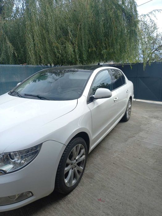 De vânzare: Skoda Superb 2012 - 1.6 TDI