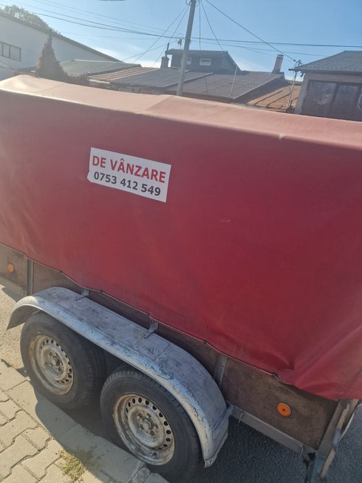 Remolca în stare buna