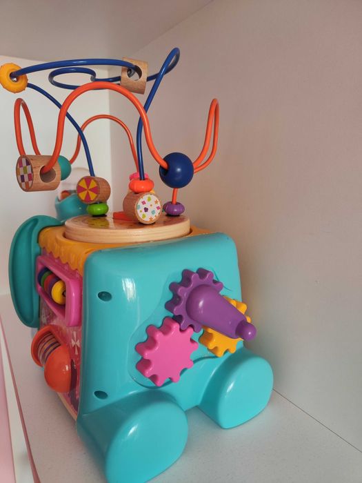 Интерактивна играчка-слон