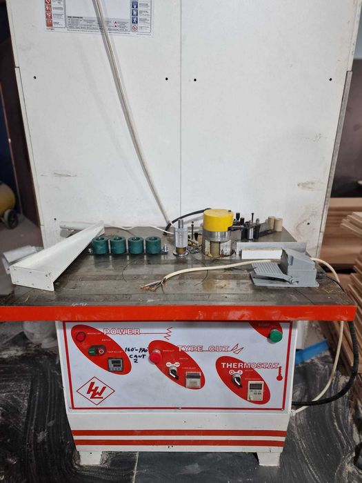 Masina de pus  cant abs pe curb si drept .