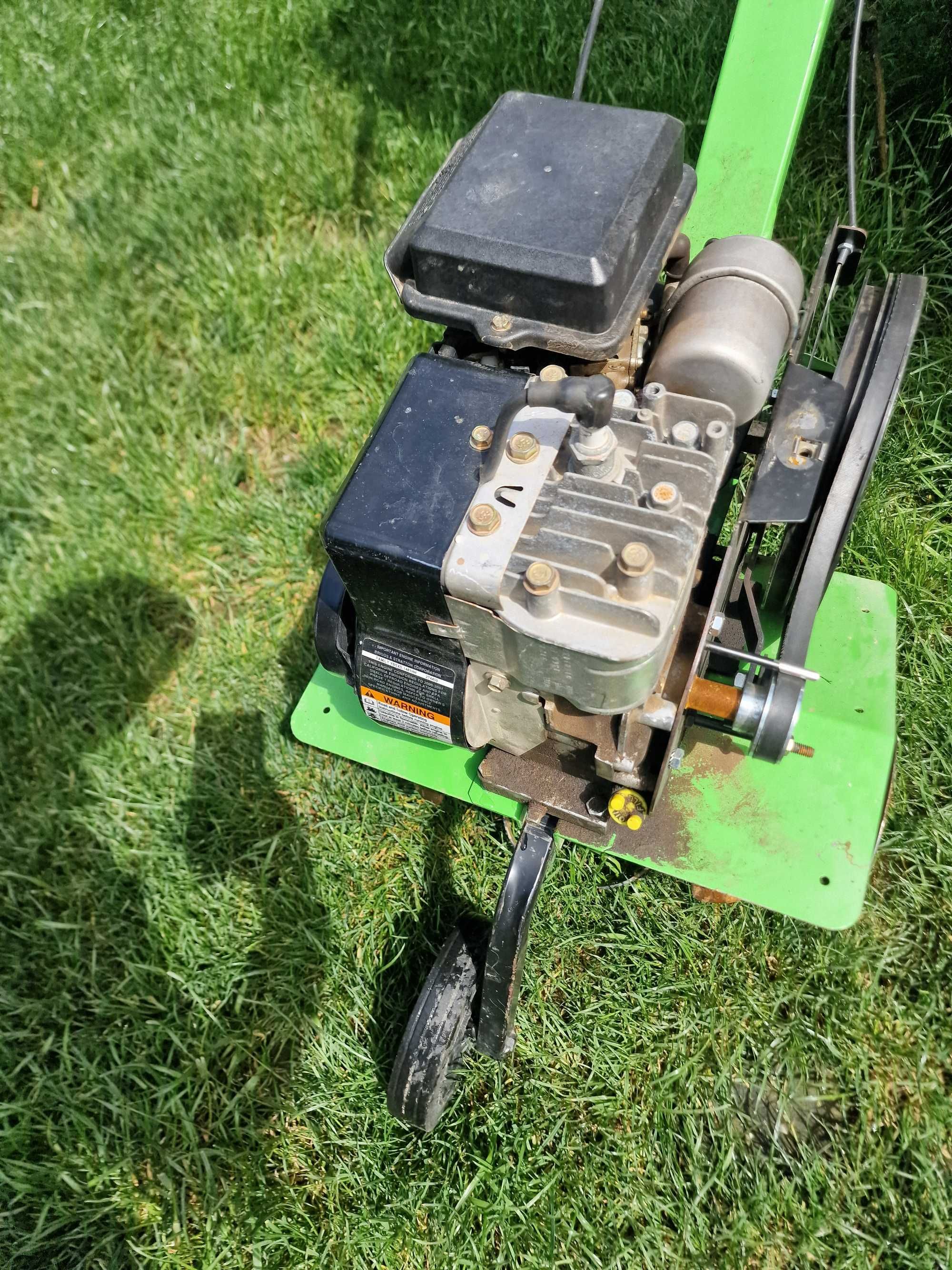 Motocultor VIKIng pe benzina BRIGGS STRATTON 5cp Stare f buna poze rea