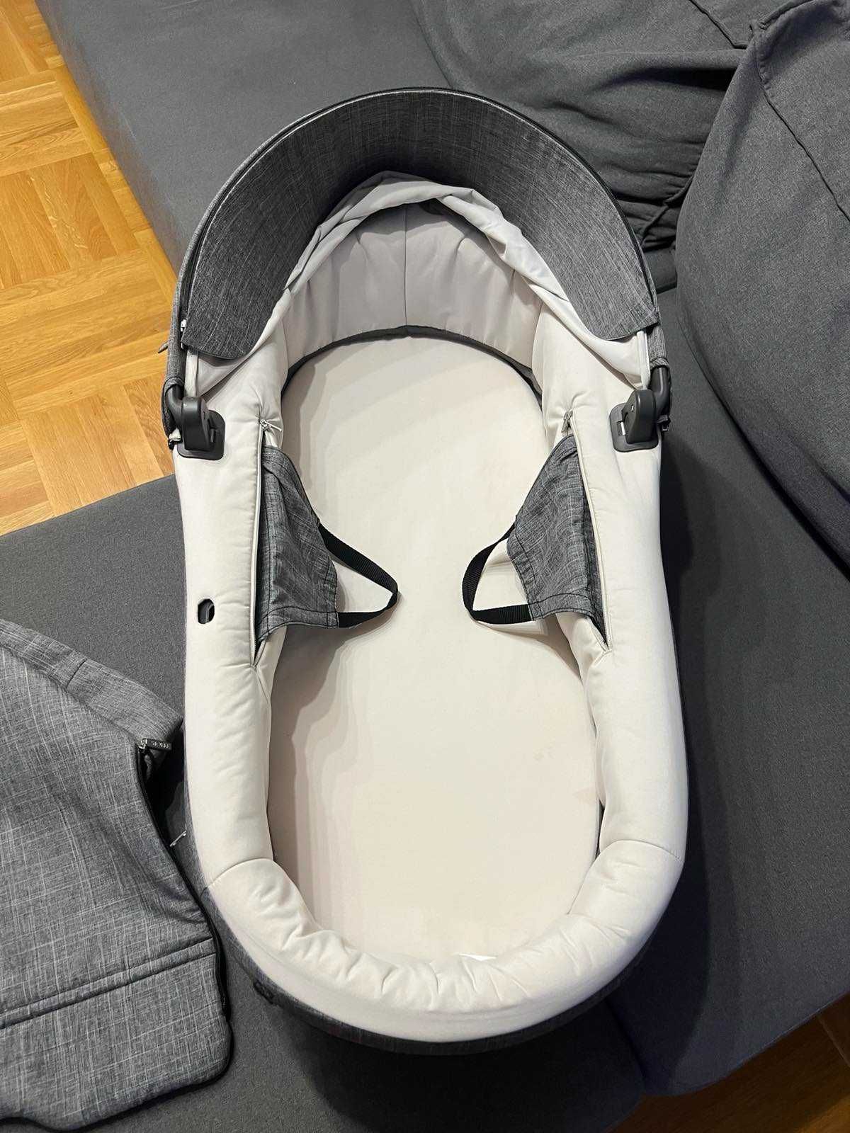 Кош за новородено Stokke