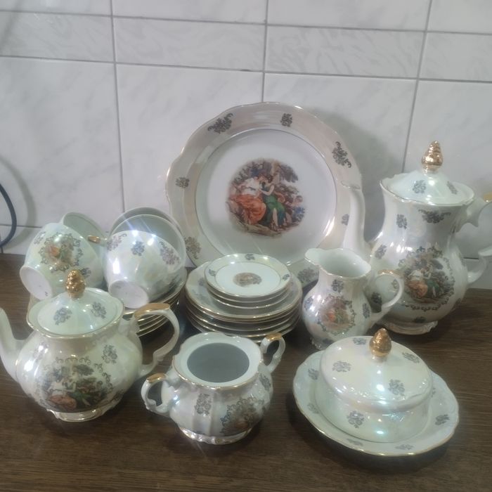 Сервис Мадонна фарфоровый