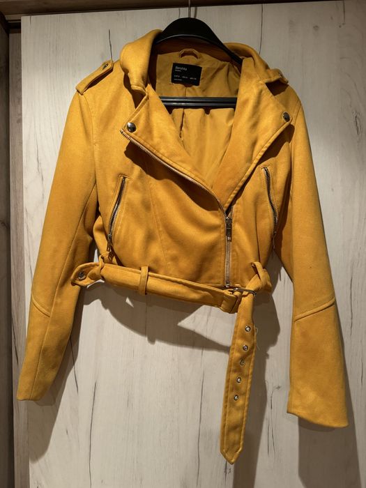 Велурено яке Bershka