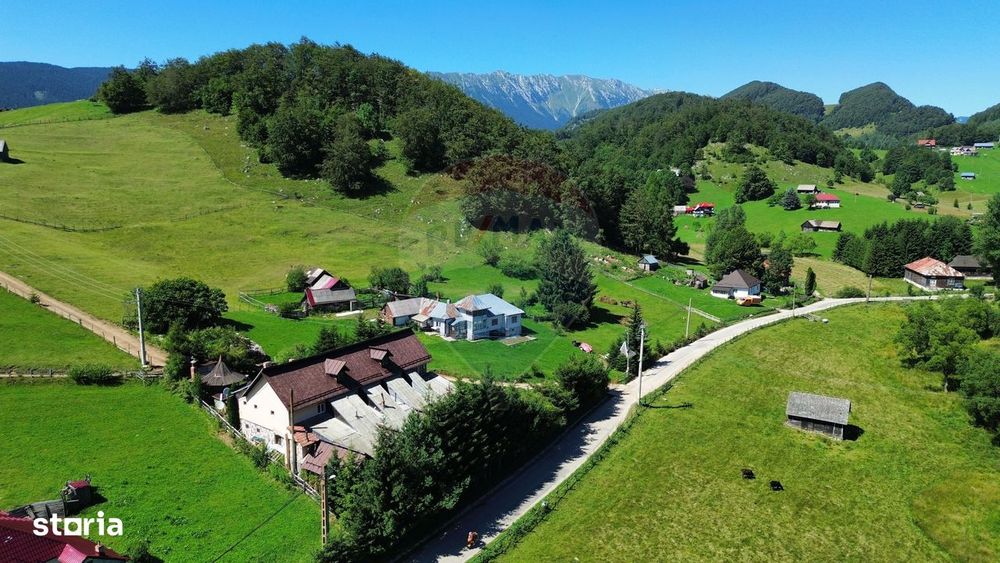 Pensiune de vânzare in vârf de munte la Ciocanu - lângă Sirnea