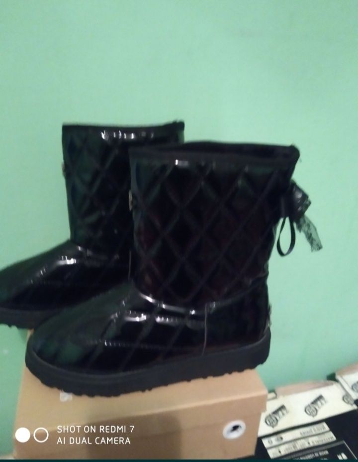 Фирменные утеплённые UGG привозные из США