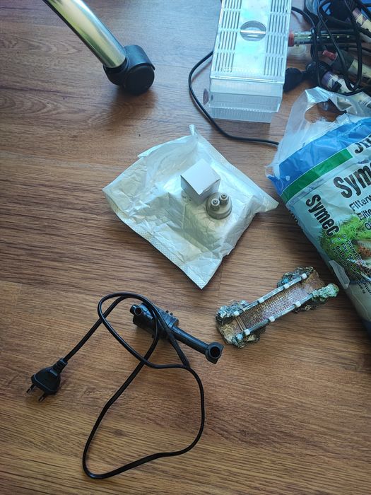 Аквариум Помпи Нагреватели Декорация Корени и др.