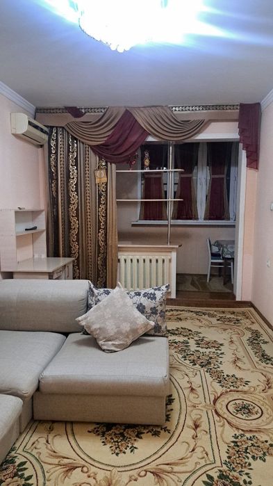 Сдаю квартиру Яшнабадский р-он Авиасозлар-1. 2-ком 1-этаж 4-этажном До