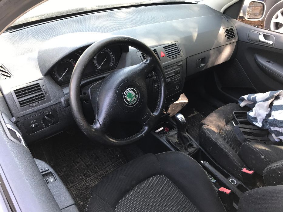 Skoda Fabia 1.9tdi 101к.с. помпа дюза на части