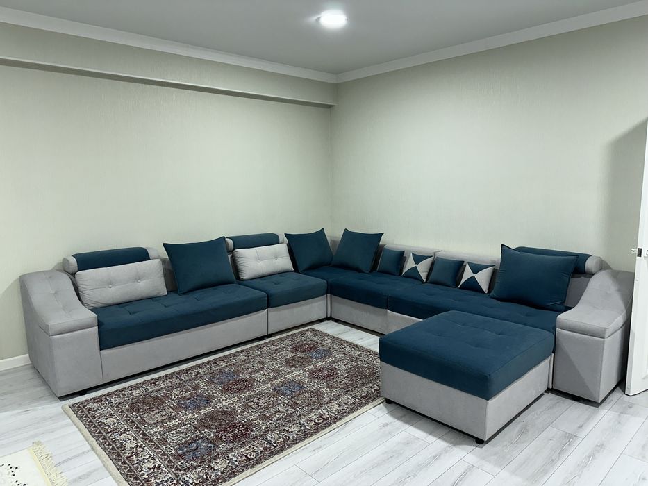 современный угловой диван большой вместимости