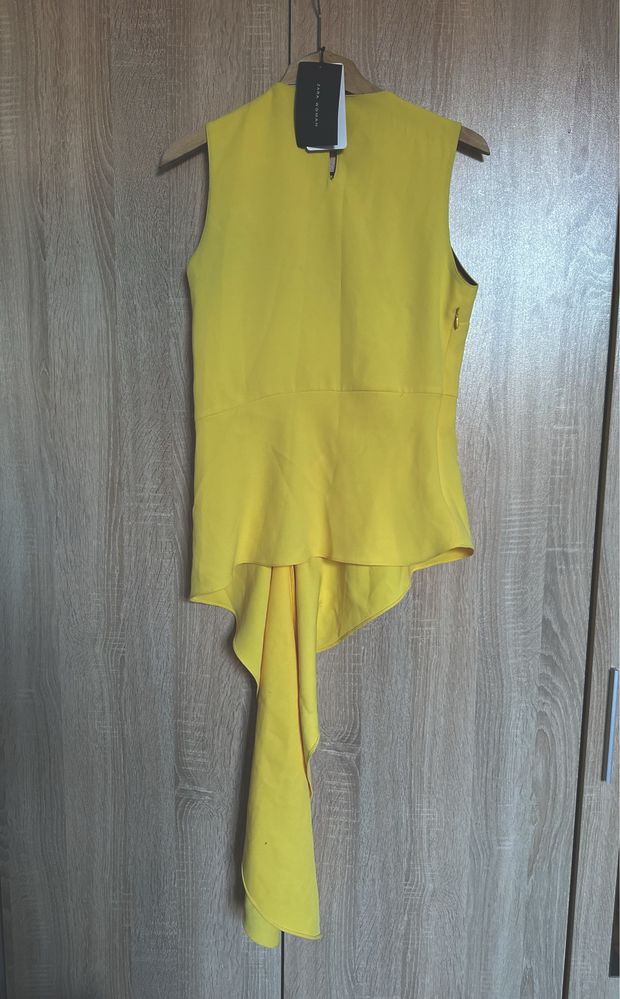 Асиметричен потник Zara
