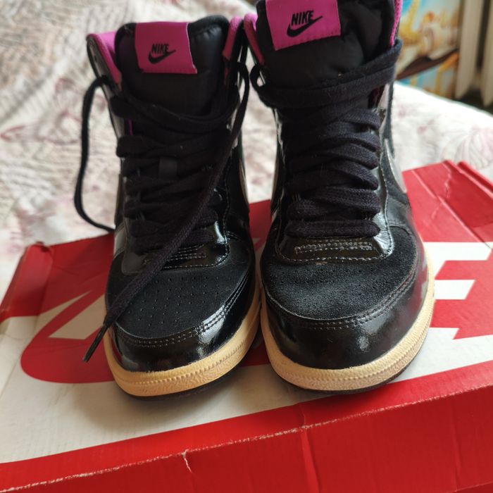 Дамски кецове Nike