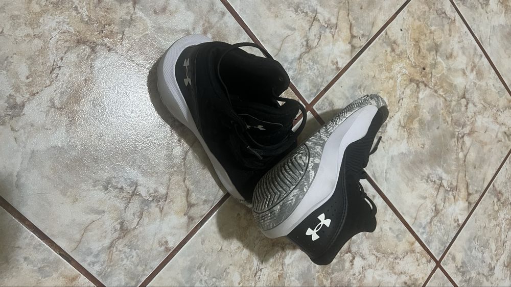 Ghete under armour mr.38