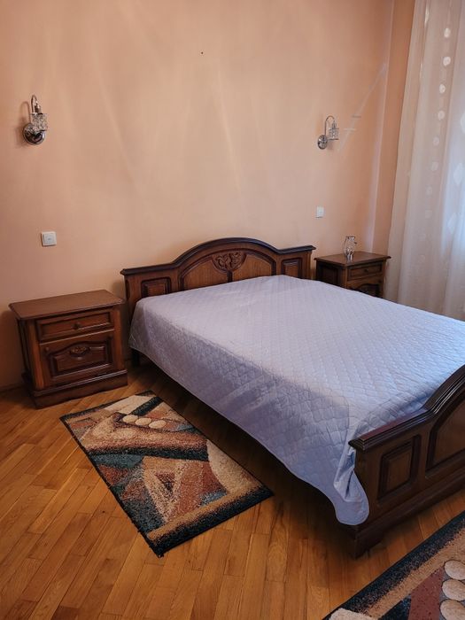 Casă de închiriat