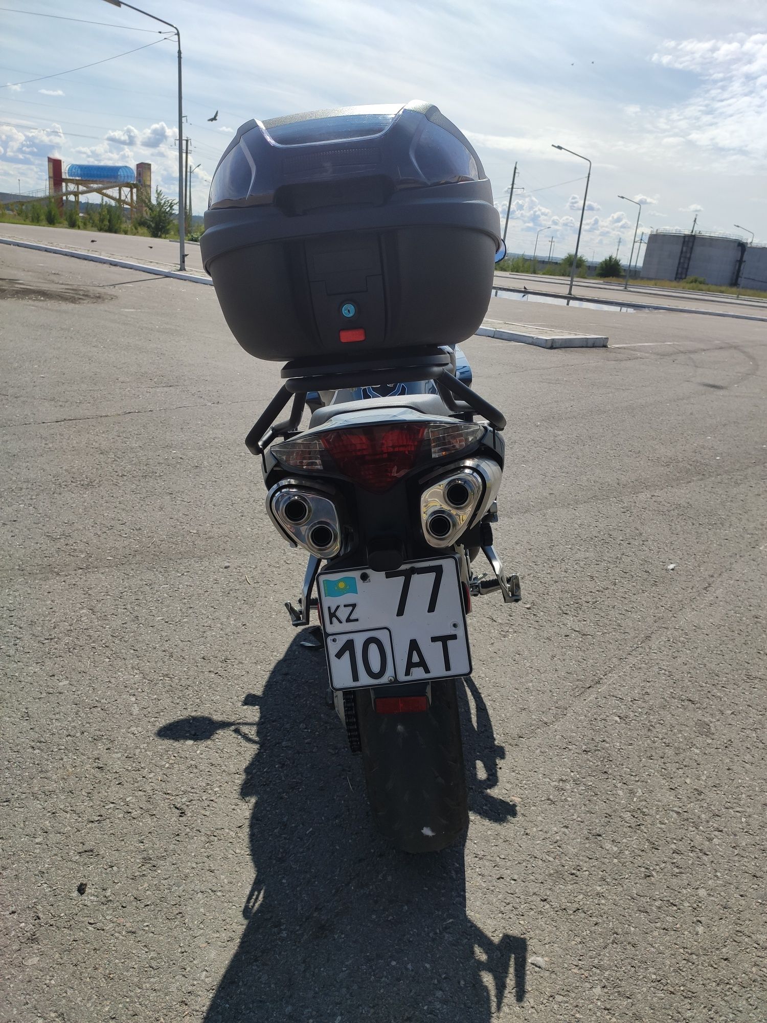 Продам Honda VFR 800