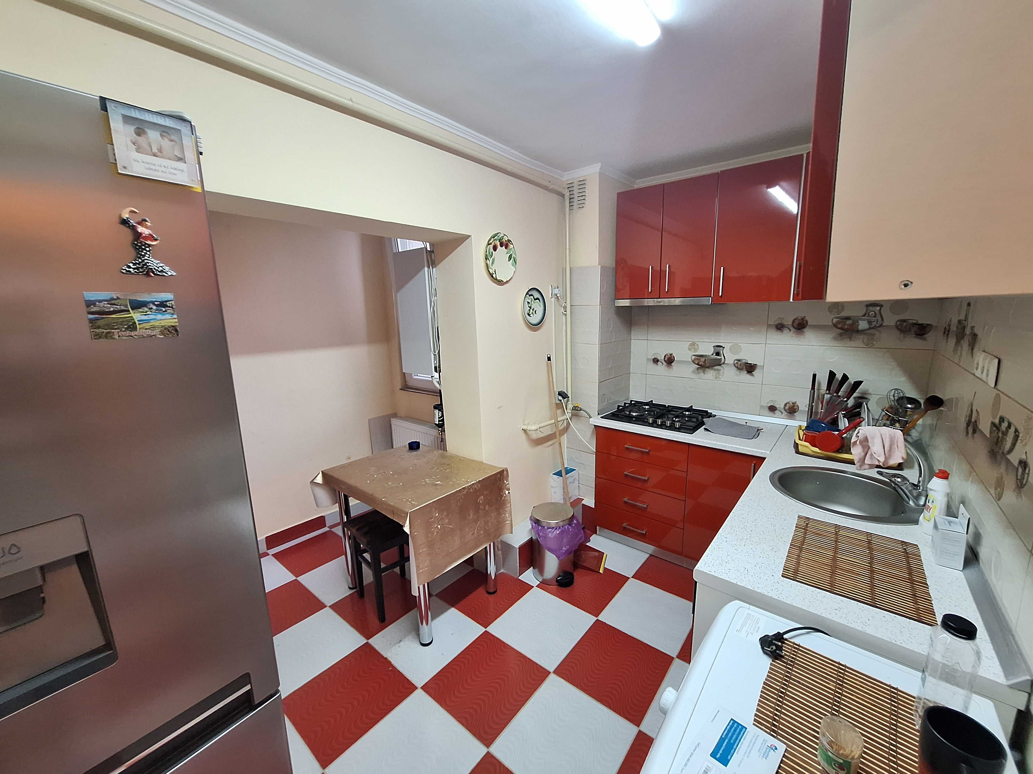 Vand Apartament 2 camere Centru Nou / Mircea cel Batran