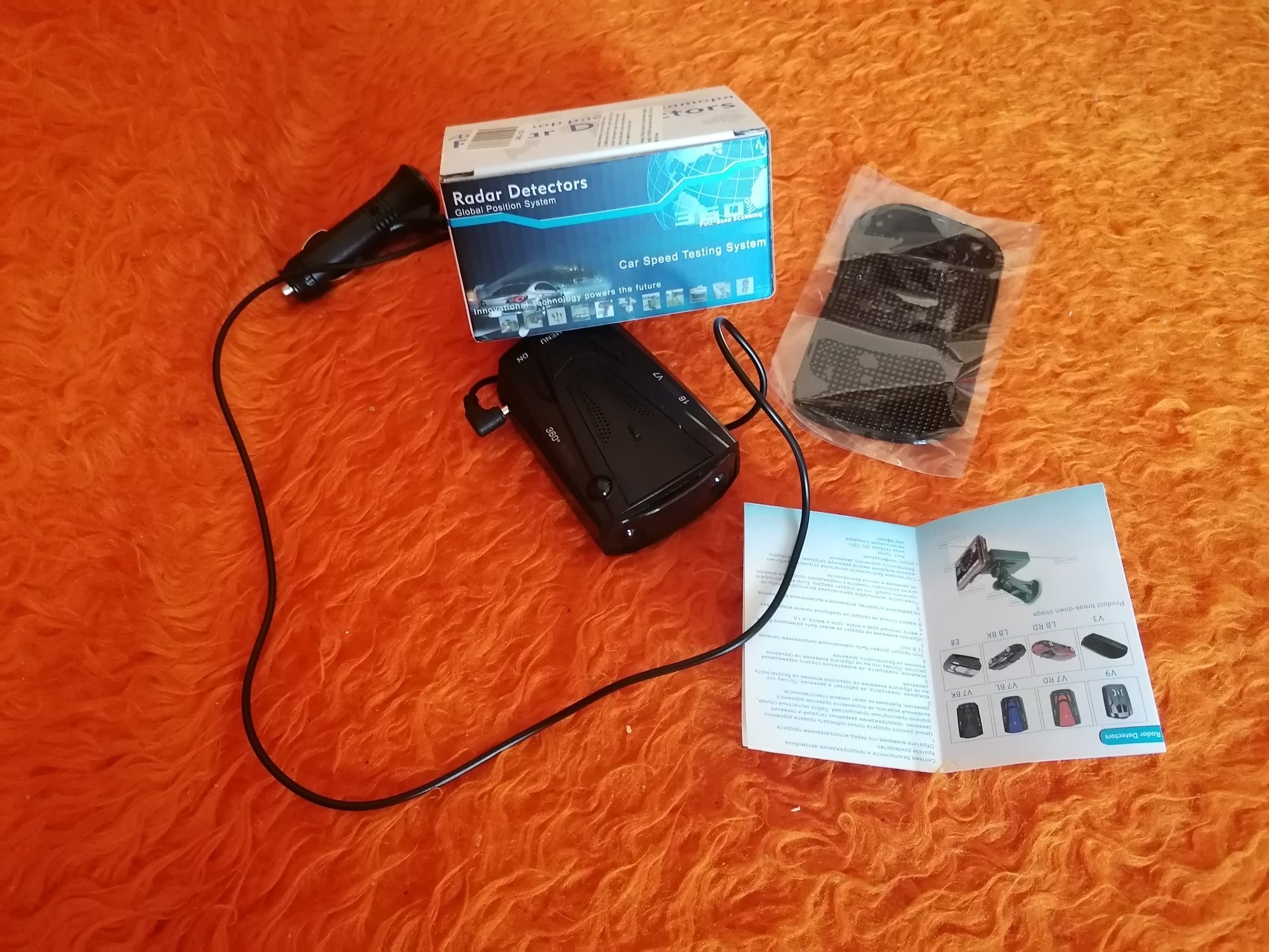 Detector radarNOU cu 16 benzi,360grade laser,180lei