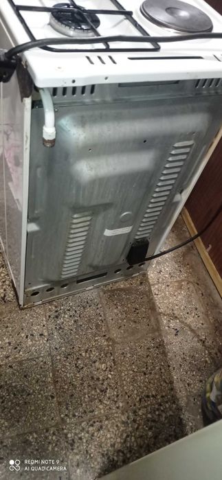 Продавам комбинирана готварска печка на ток и газ Gorenje