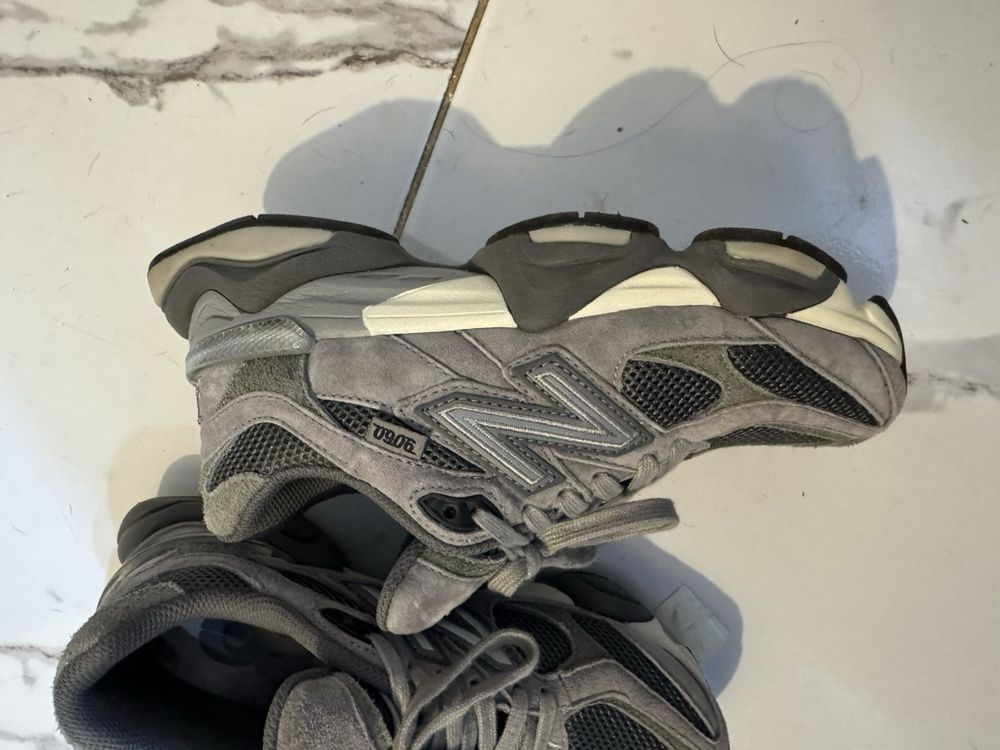 Маратонки new balance 9060 като нови