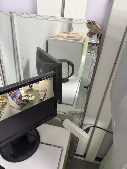 Продам зеркало целое 99 на 50