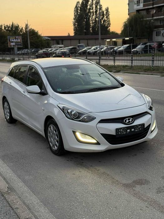 Hyundai i30 2013 1.4crdi дизел 90кс