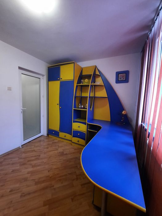 Apartament 3 camere ultracentral de închiriat