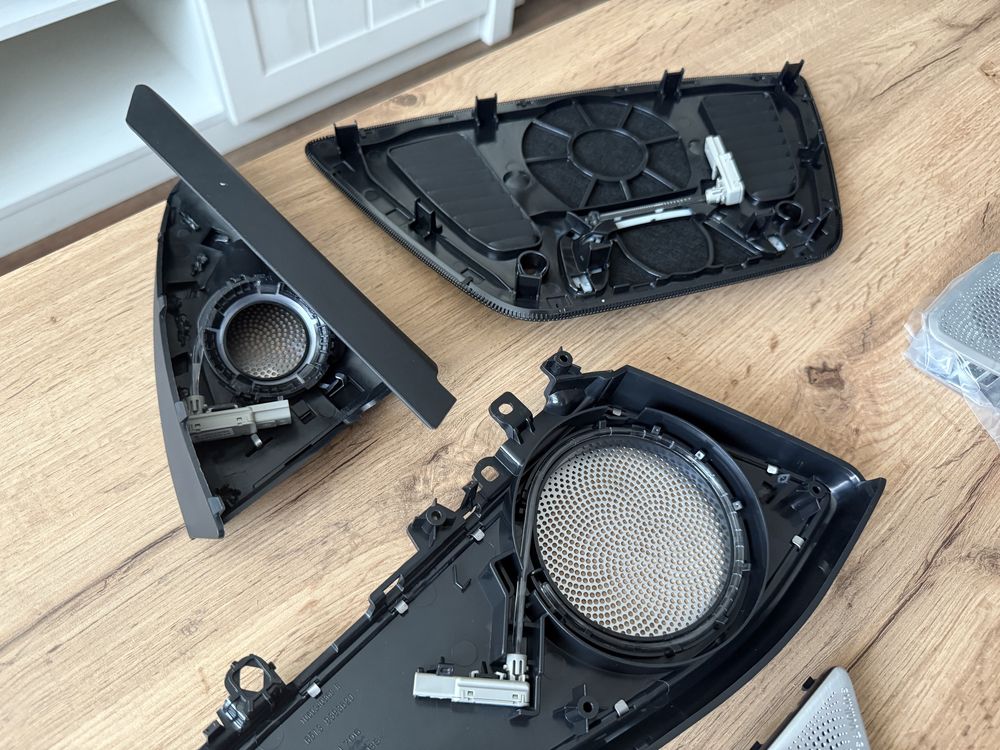 Светещи капаци за тонколони Bowers and Wilkins за Х5 G05 Г05