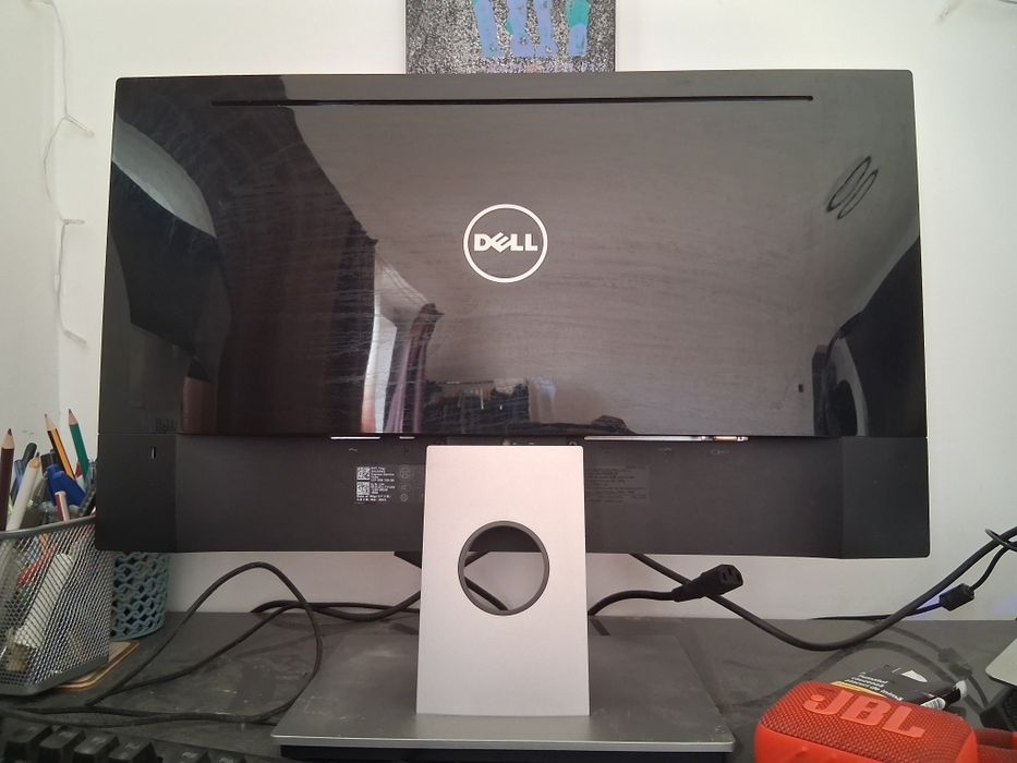 Monitor DELL  75herti stare foarte buna