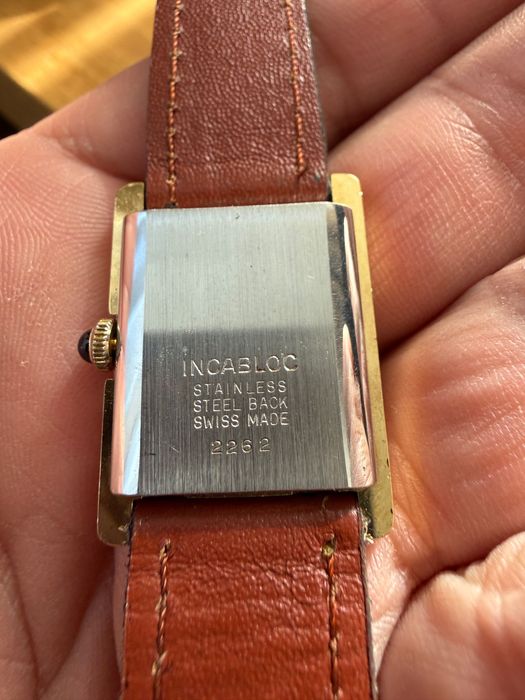 Gisiger Greder Son Tank часовник прилича на Cartier