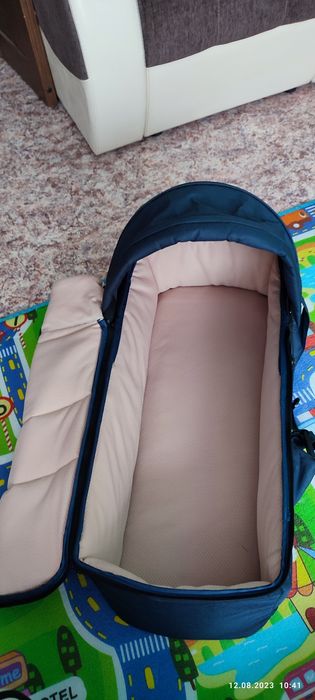 Продам сумку люлька переноску Chicco