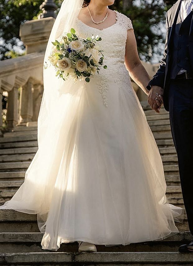 Rochie de mireasa Mori Lee Julietta Bridal Plus Size