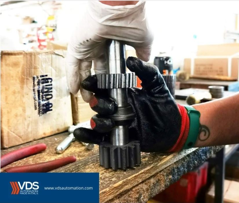 Автоматика за плъзгащи врати 600кг / 250w