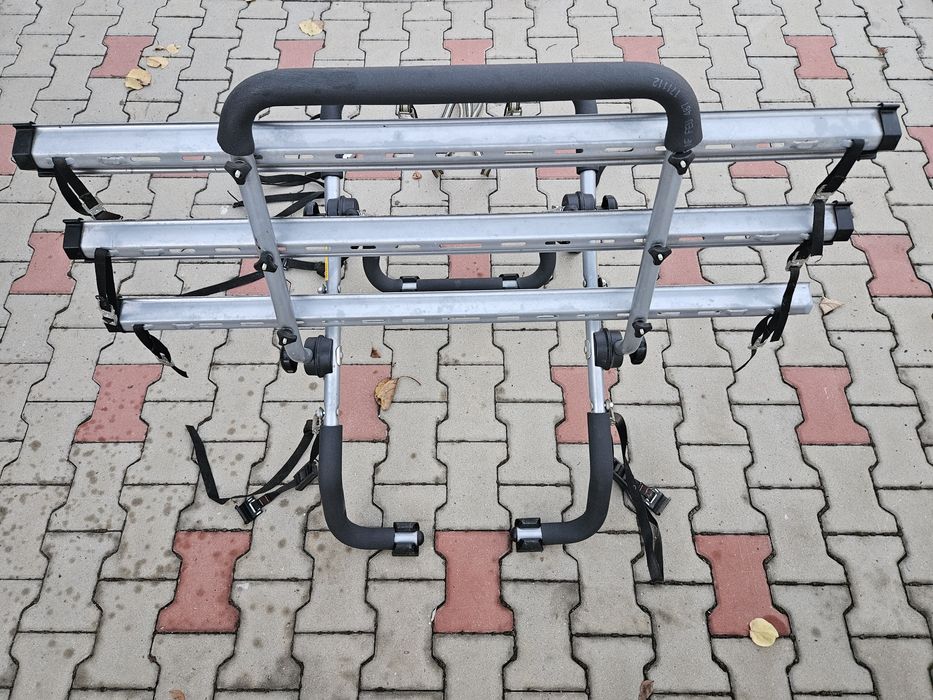 Suport pentru 3 biciclete pe haion