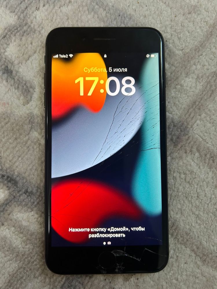Продам айфон 8 plus