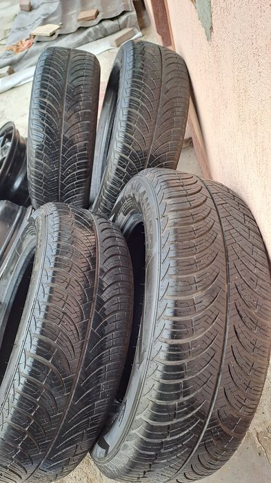 Jante tablă r16 capace, anvelope All sesons 215 60 16