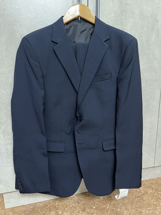 Мужской костюм темно-синий, 52 р-р