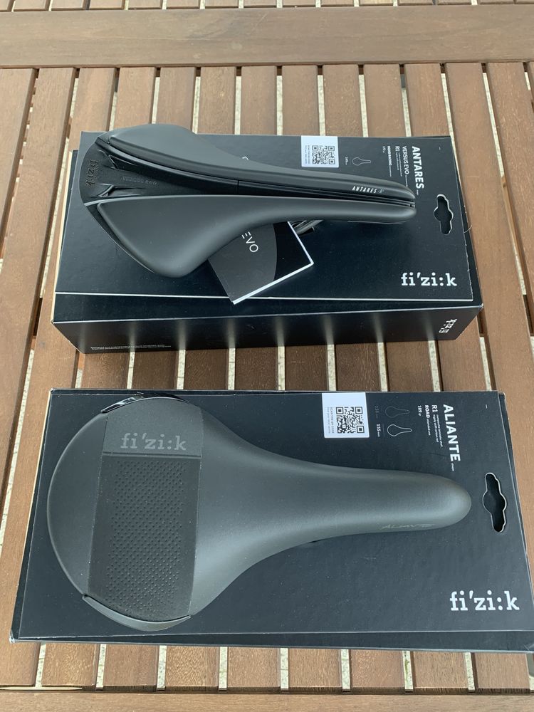 Fizik Aliante R1 и Fizik Antares R1 карбонови седалки за велосипед