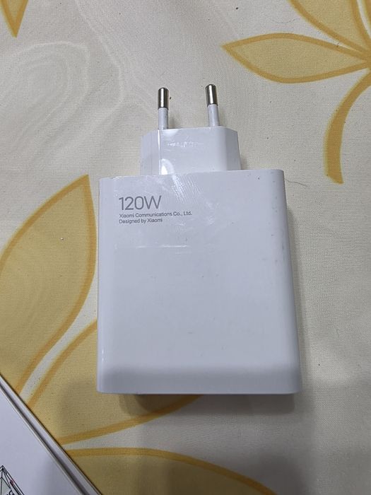 Vand incarcator Xiaomi 120w original(din pachetul cu Xiaomi 12T Pro)