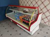 Vitrina xolodelnik