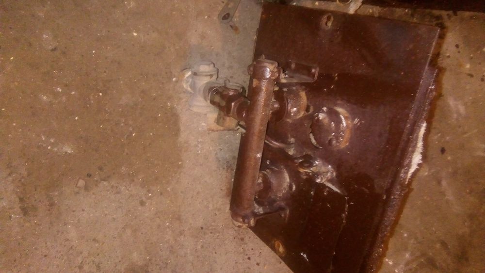 Продам 2х контурный газовый котел на 150 Кв. М бу в рабочем состоянии